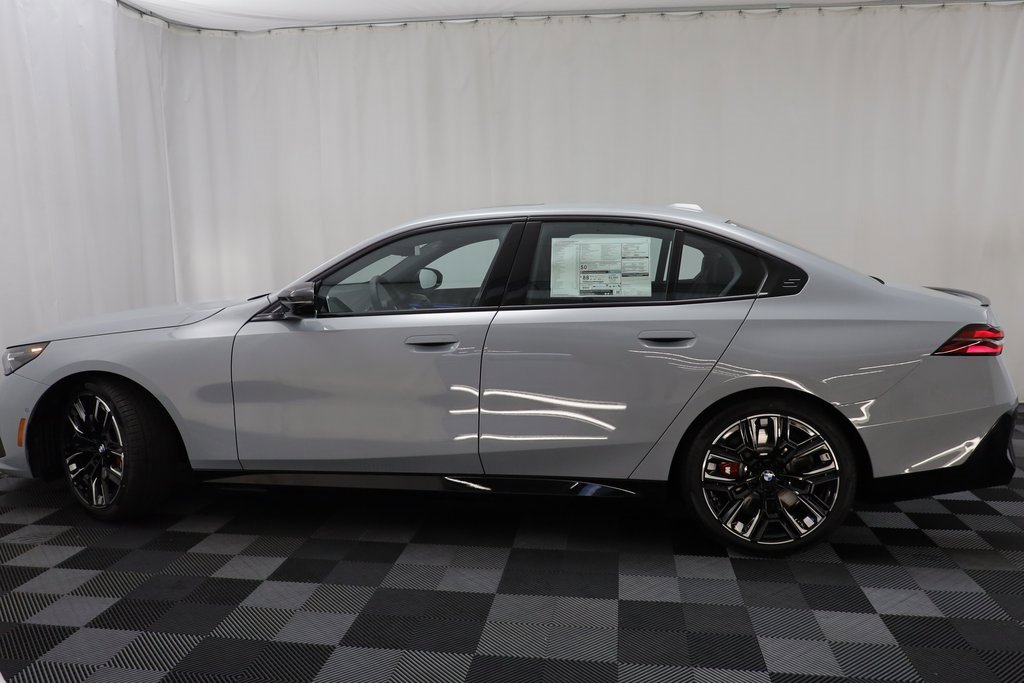 New 2025 BMW i5 M60 w/ Premium Package image 5