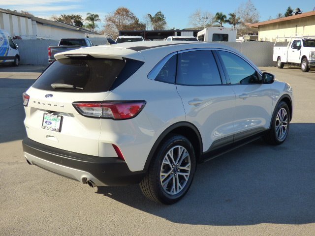 Used 2022 Ford Escape SEL w/ Technology Package image 3