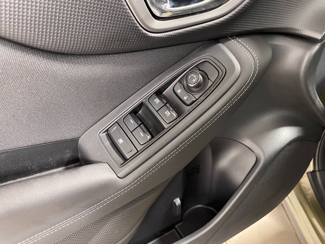 Used 2023 Subaru Forester Premium AWD/4WD image 20