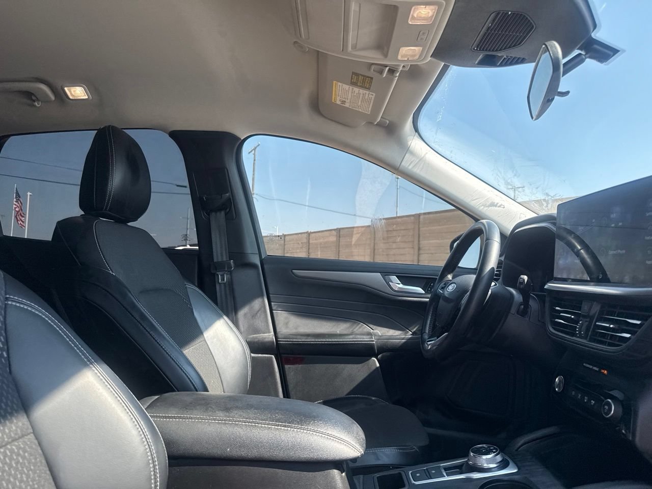 Used 2023 Ford Escape SE FWD image 25