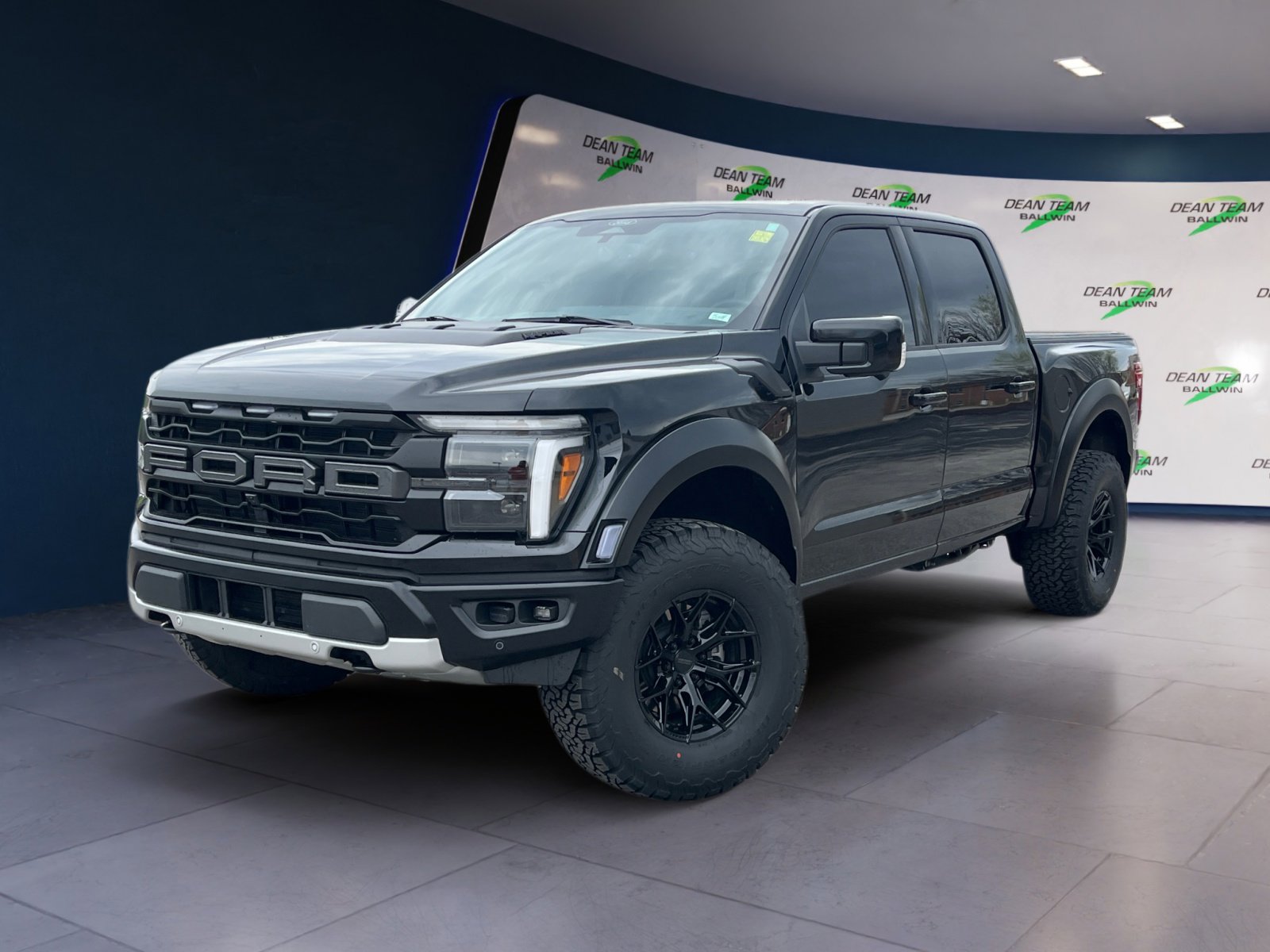 Used 2025 Ford F150 Raptor video 3