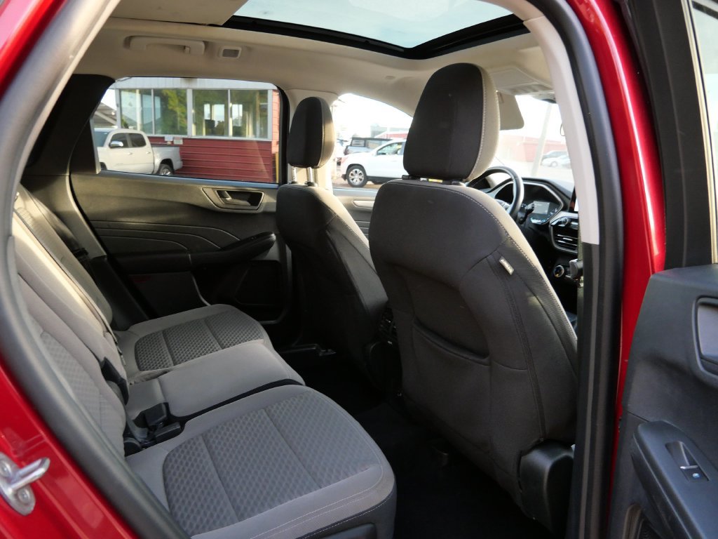 Certified 2022 Ford Escape SE w/ SE Sport Appearance Package AWD/4WD image 12