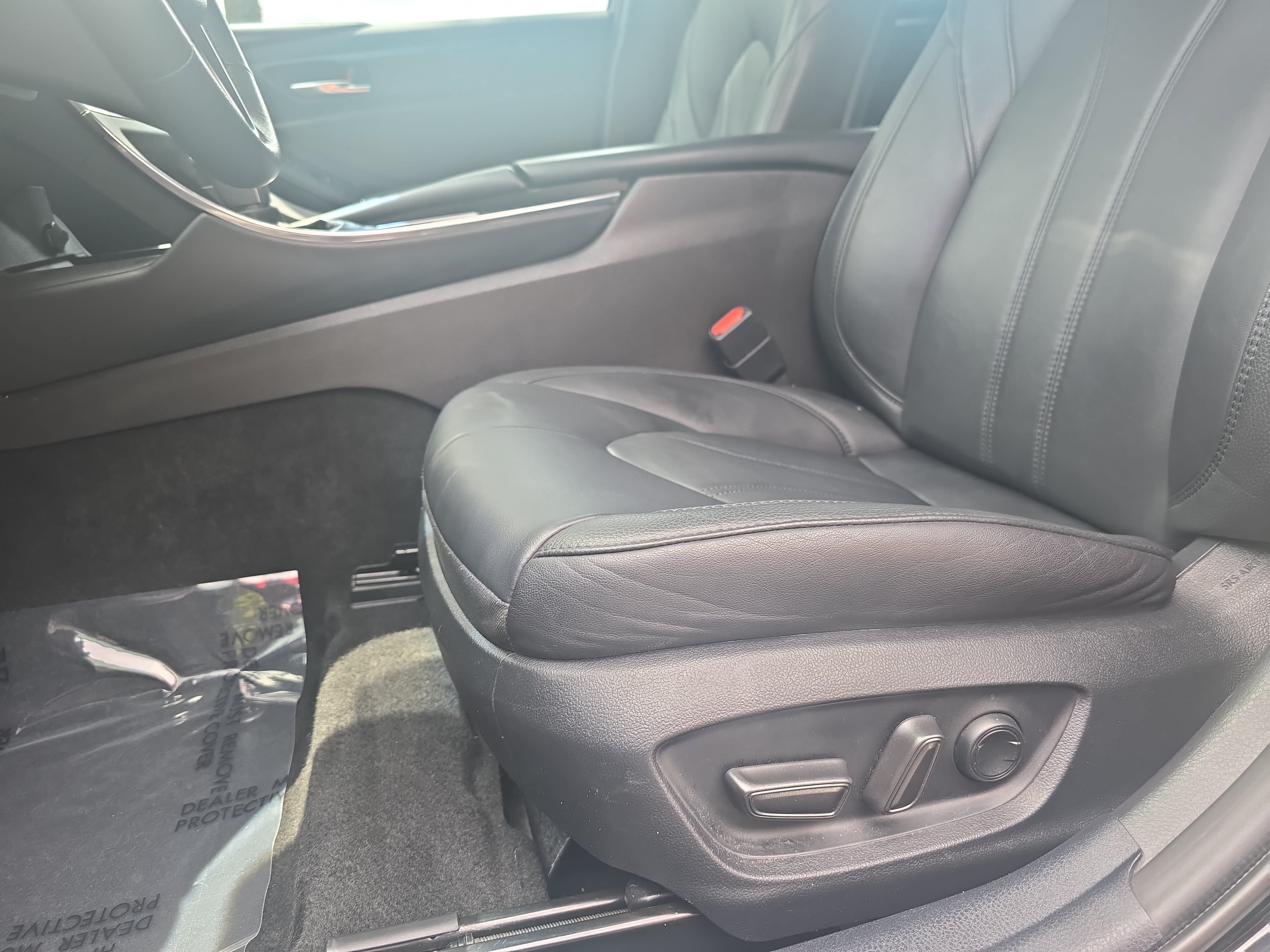 Used 2022 Toyota Avalon XLE w/ Moonroof Package FWD image 28
