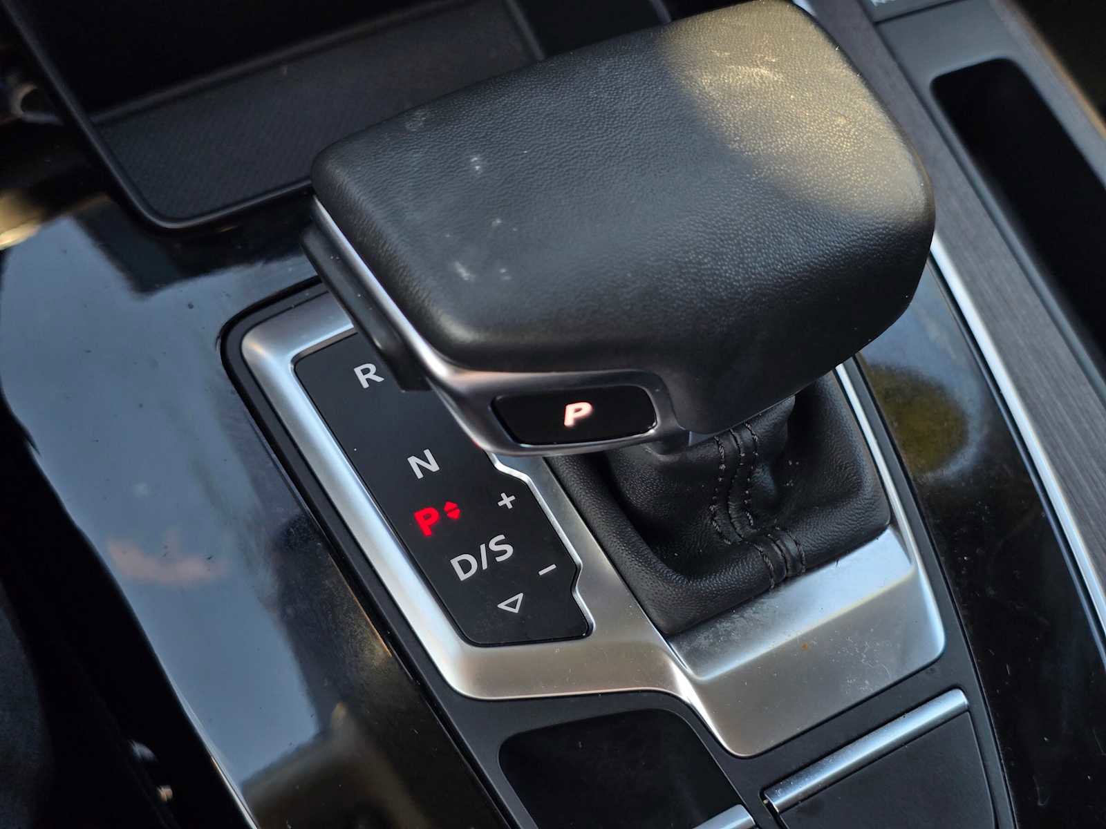 Certified 2025 Audi Q5 2.0T Premium image 36