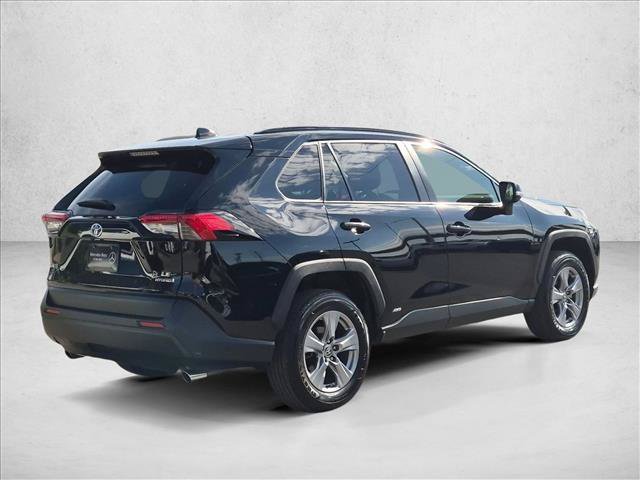 Used 2024 Toyota RAV4 LE AWD/4WD image 5