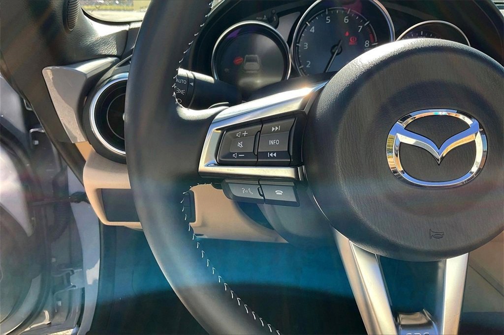 Used 2025 MAZDA MX-5 Miata RF Grand Touring image 17