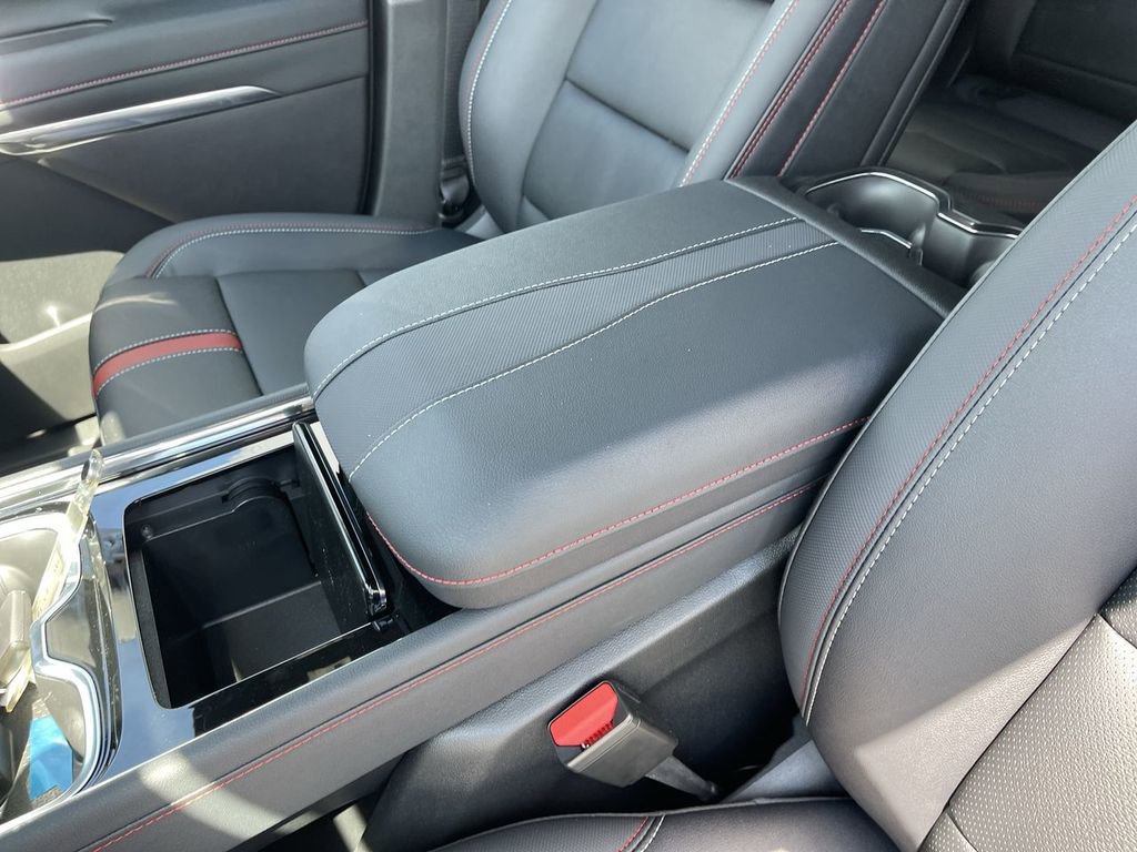 New 2026 Chevrolet Traverse RS w/ LPO, Floor Liner Package AWD/4WD image 21