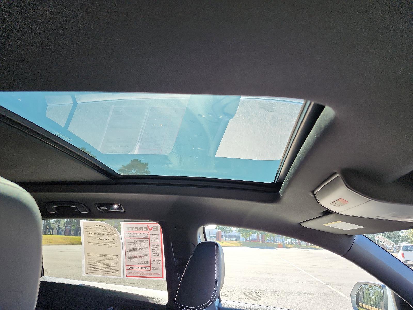 Used 2023 Volkswagen Atlas Cross Sport SE w/ Panoramic Sunroof Package image 9