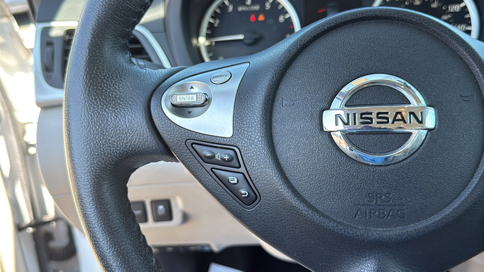 Used 2016 Nissan Sentra SV FWD image 12