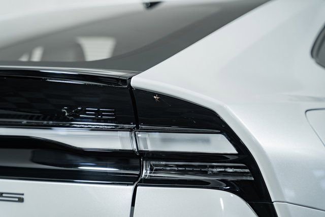 New 2026 Toyota Prius Plug-In Hybrid FWD image 8