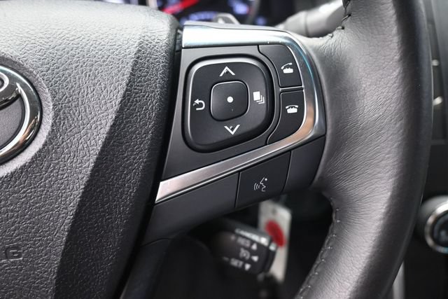 Used 2017 Toyota Camry SE FWD image 29