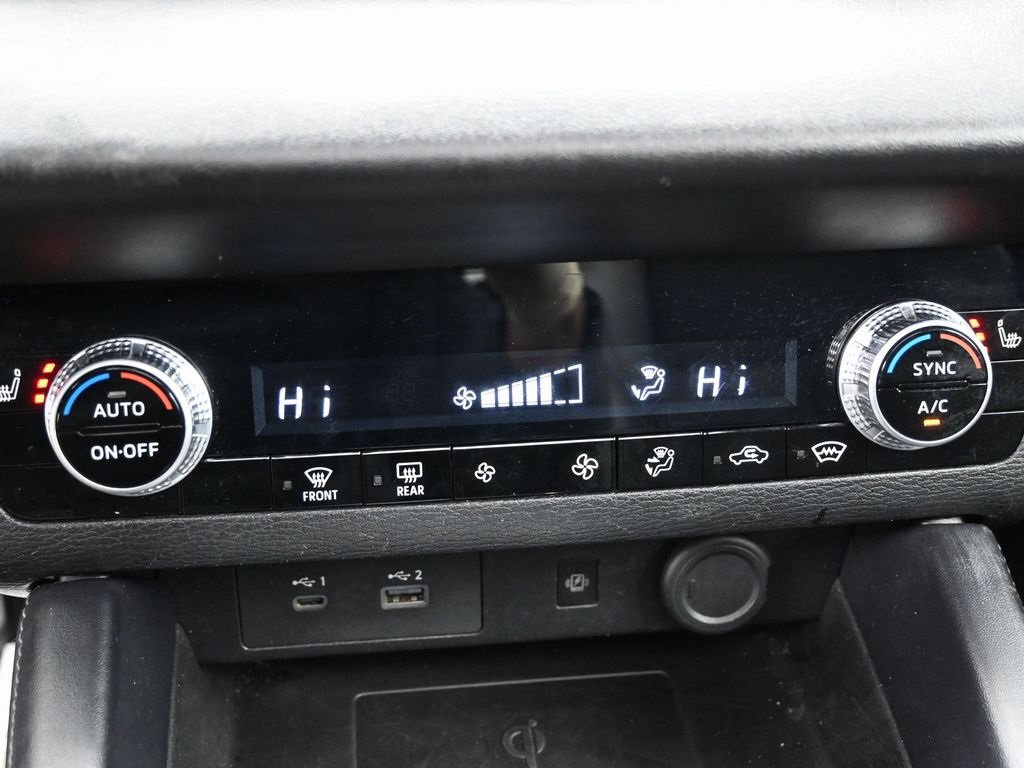 Used 2023 Mitsubishi Outlander SE image 26