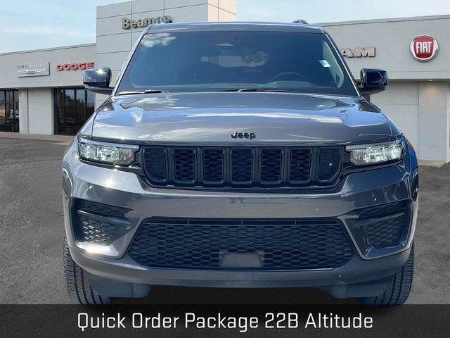 Used 2022 Jeep Grand Cherokee Altitude AWD/4WD video 2