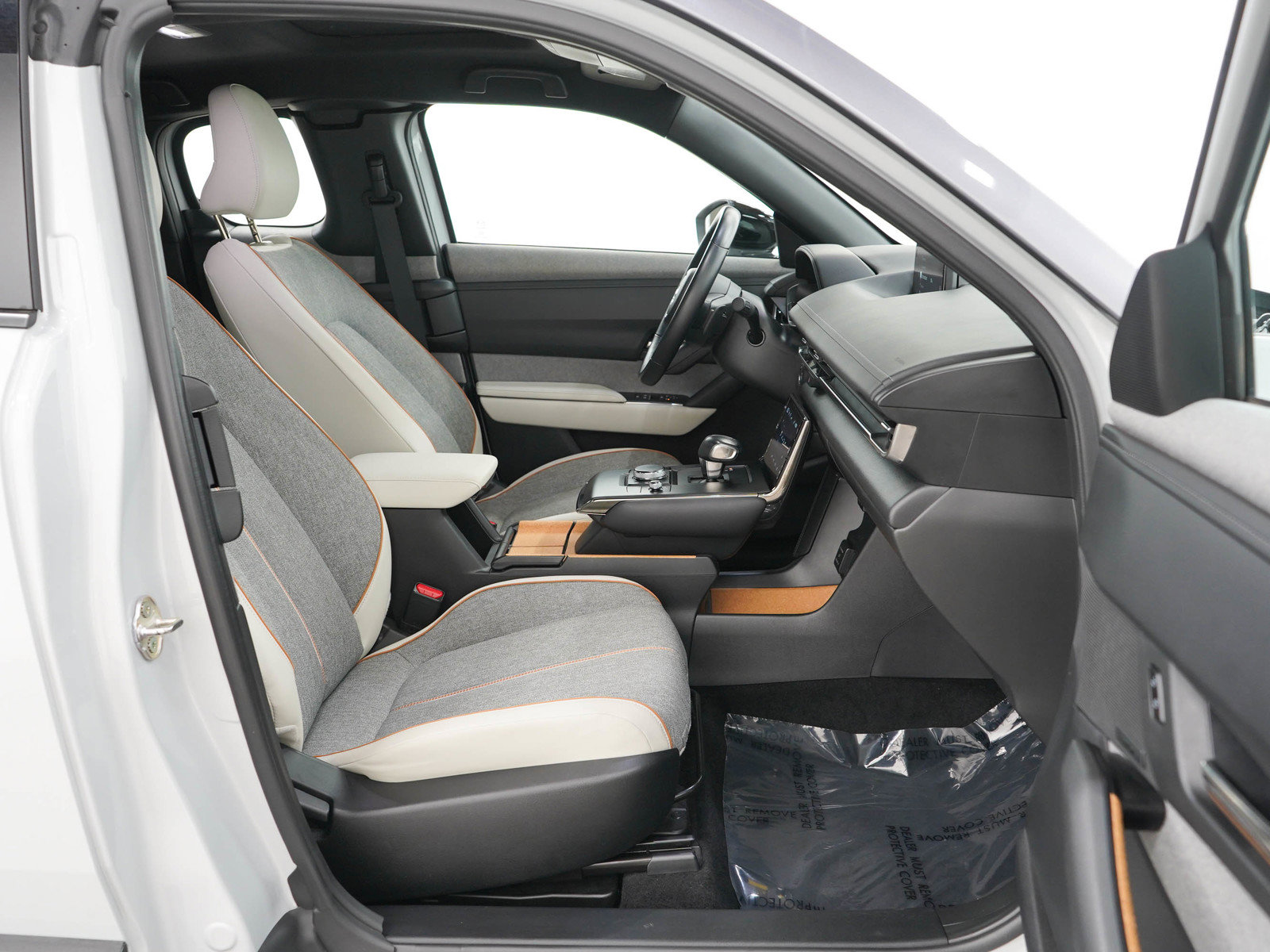 Used 2022 MAZDA MX-30 Electric w/ Premium Plus Pkg FWD image 11