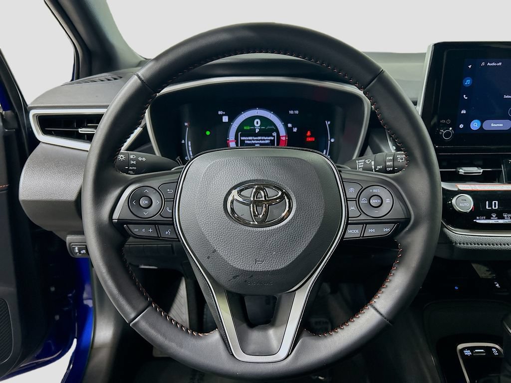 Used 2026 Toyota Corolla SE FWD image 9