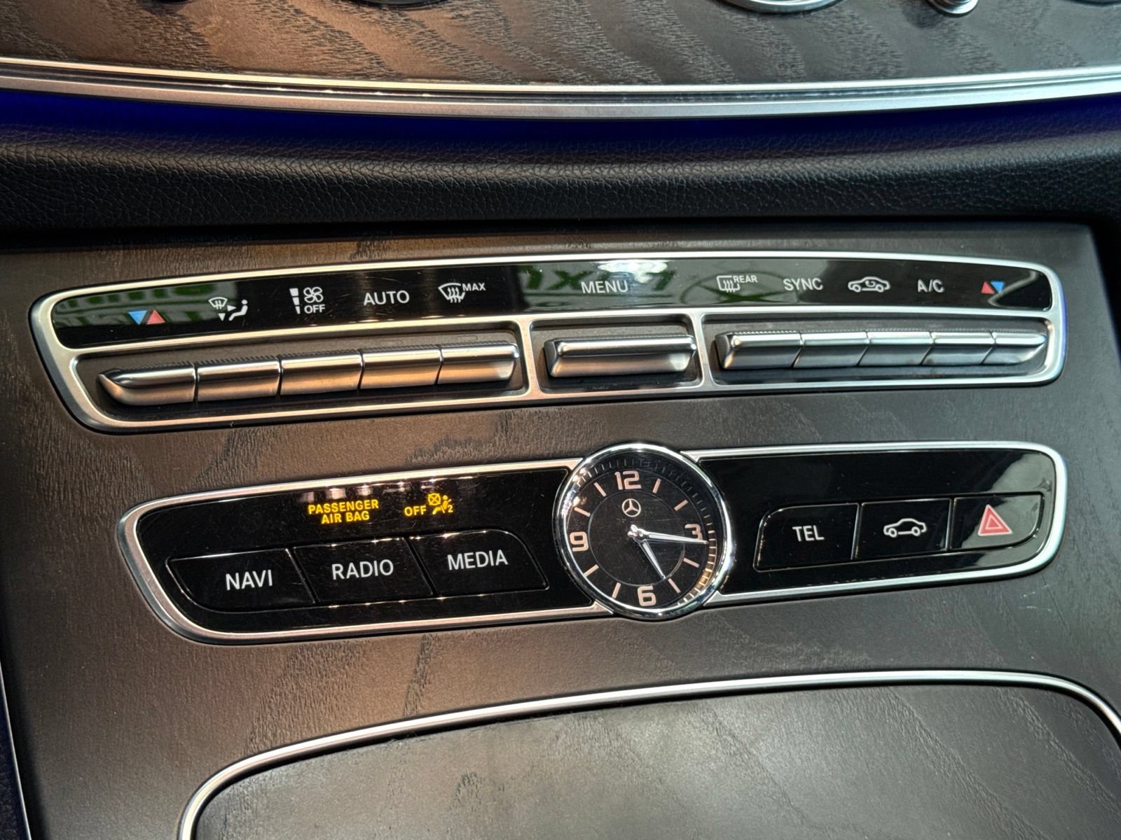 Used 2018 Mercedes-Benz E 300 image 28