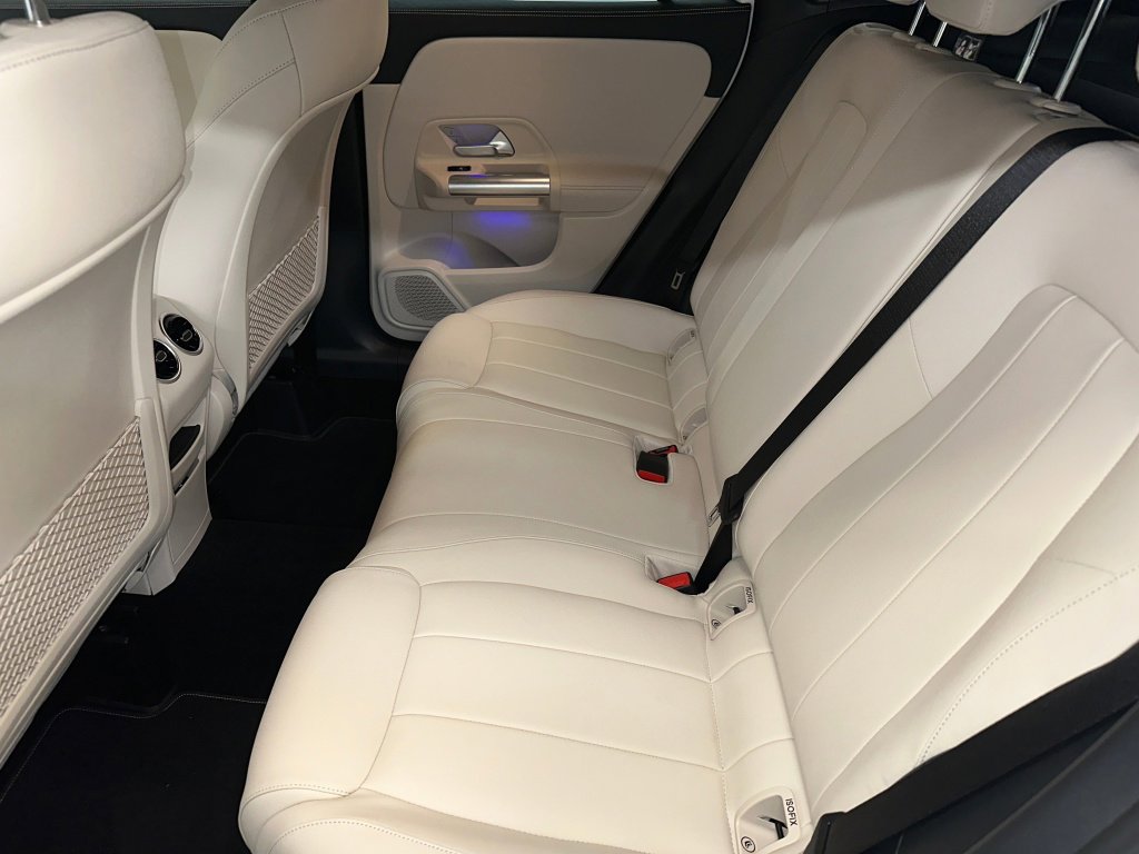 Used 2024 Mercedes-Benz GLA 250 4MATIC image 18