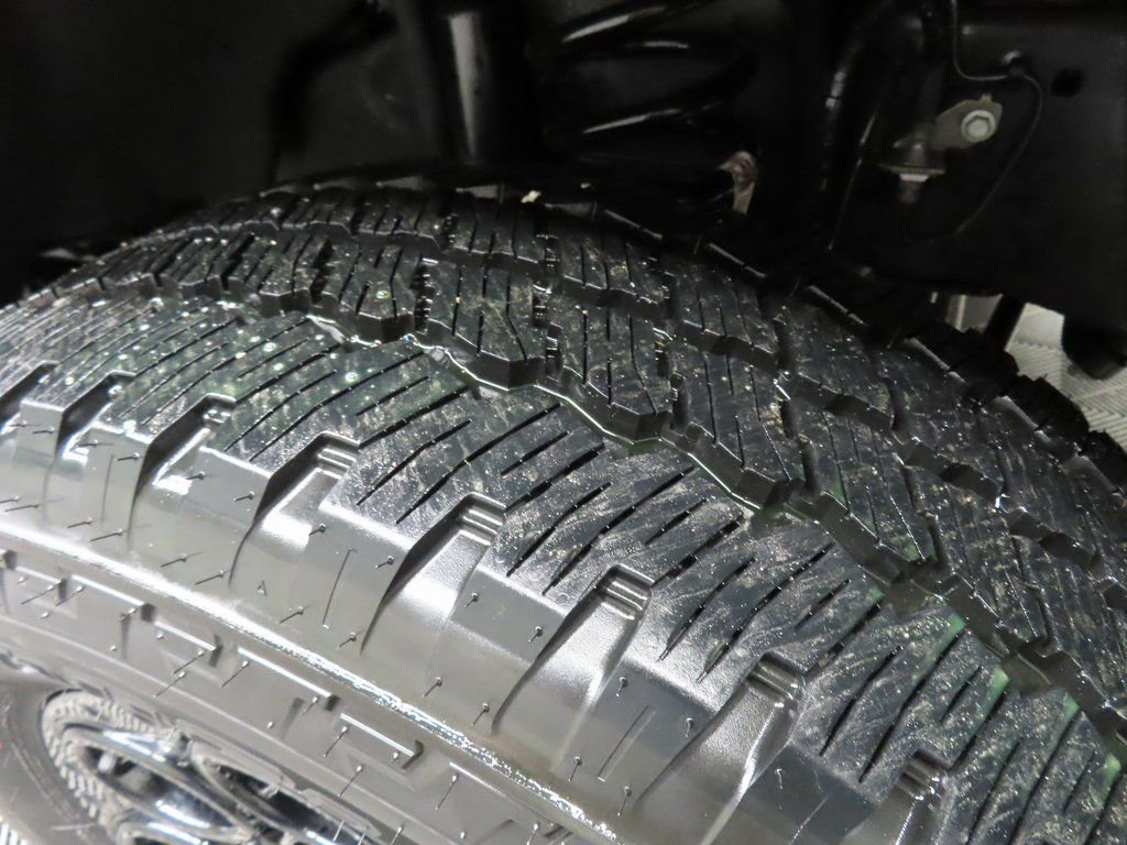 Used 2025 Ford F250 Lariat w/ Lariat Ultimate Package image 7