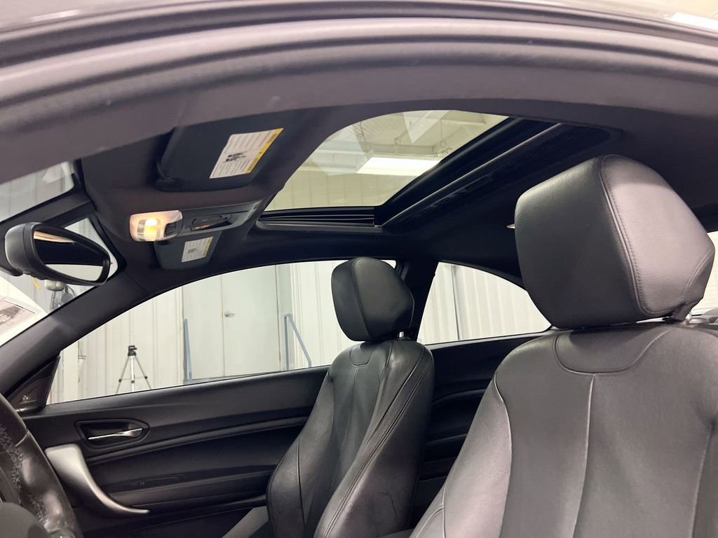 Used 2016 BMW M235i Coupe RWD image 19