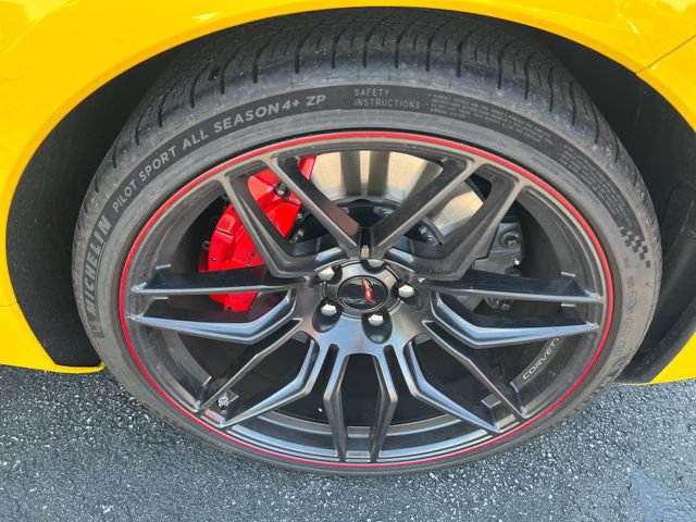 Used 2025 Chevrolet Corvette Z06 RWD image 20