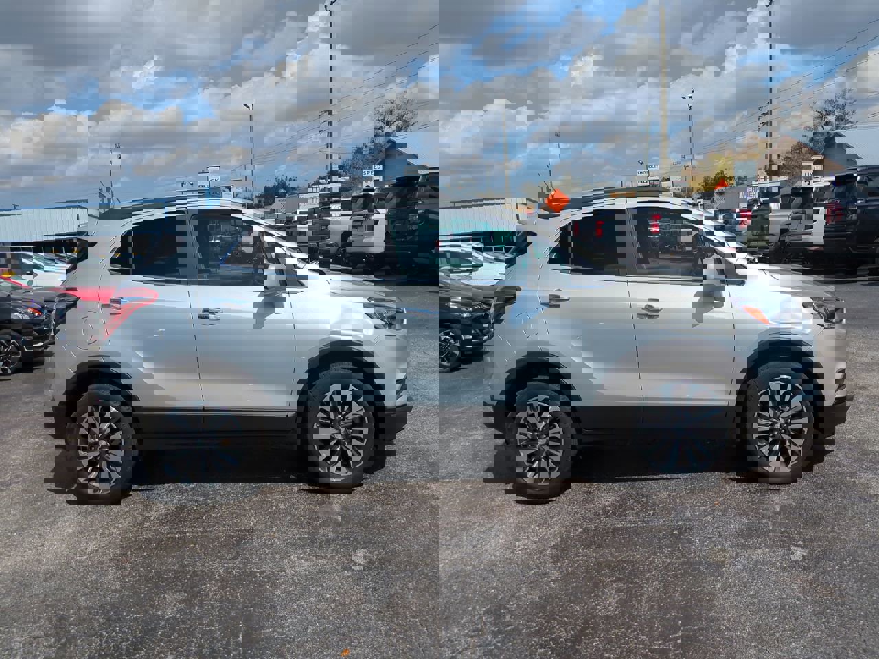 Certified 2022 Buick Encore Preferred w/ Safety Package image 3