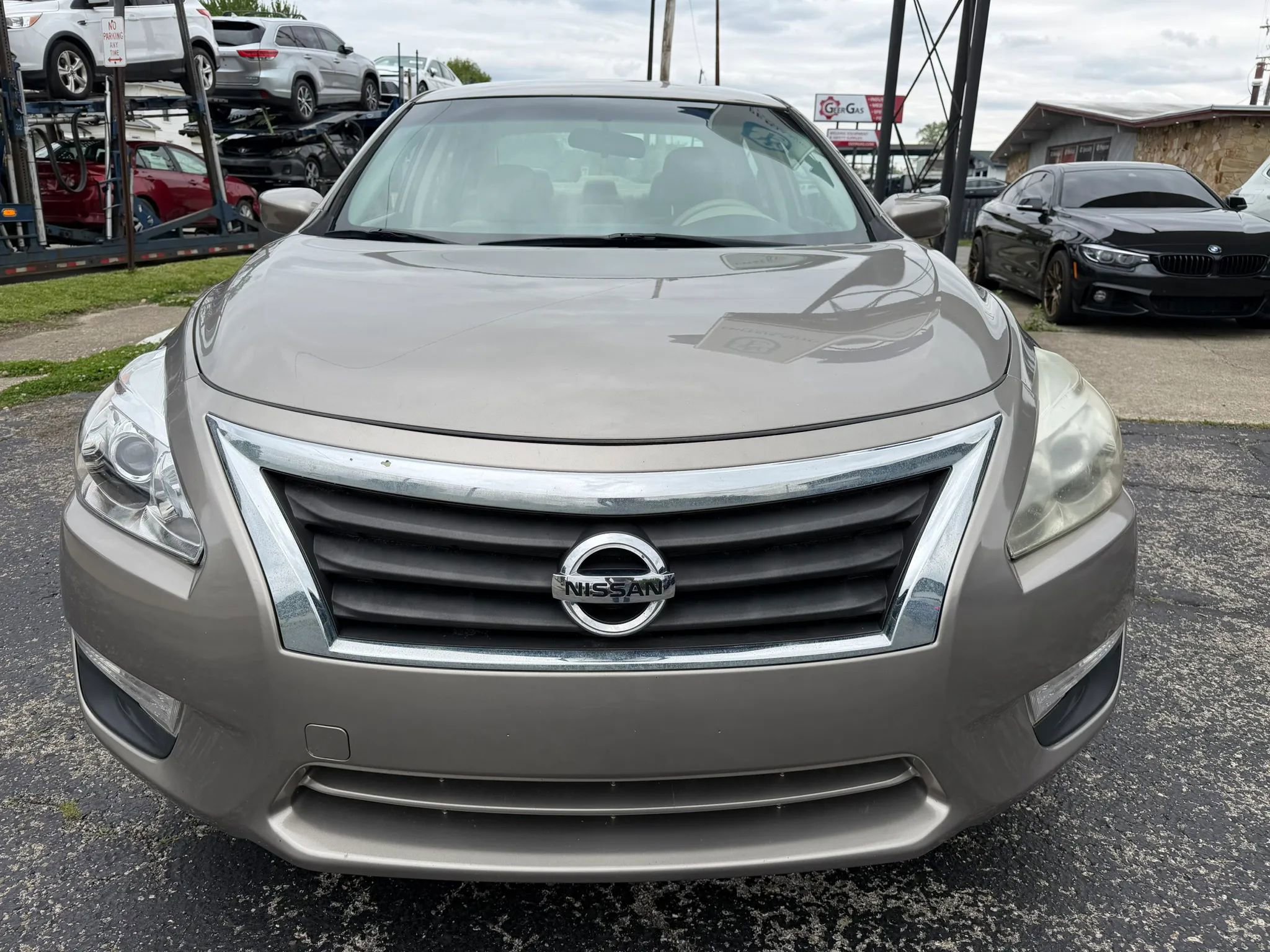 Used 2014 Nissan Altima 2.5 S w/ Display Audio Package FWD image 2