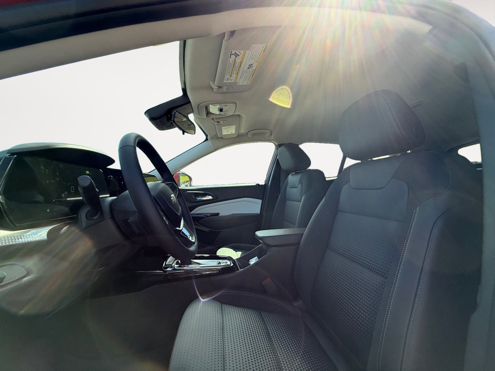 New 2026 Chevrolet Trax LT w/ Driver Confidence Package FWD image 9
