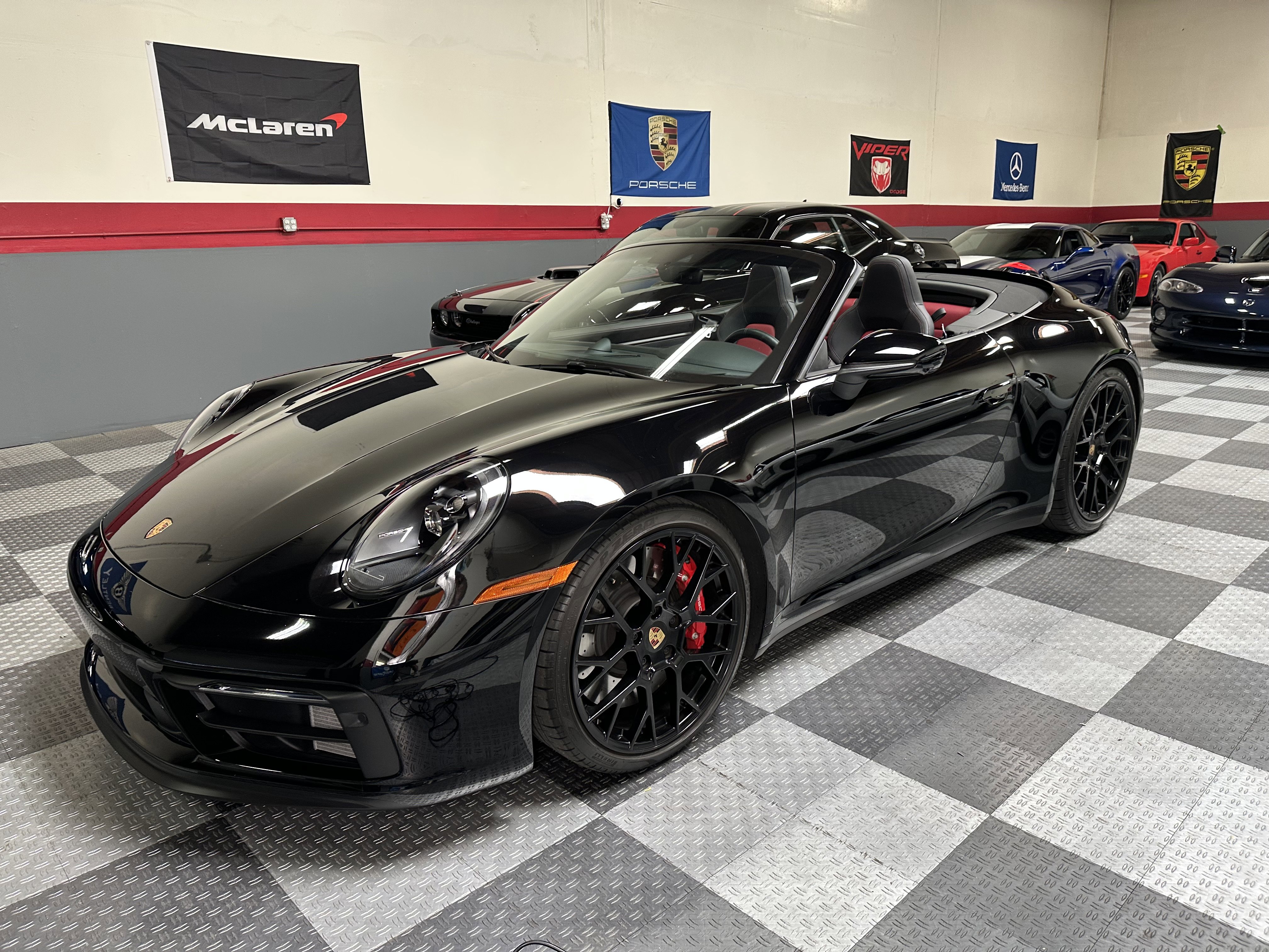 Used 2023 Porsche 911 Carrera 4 GTS image 41