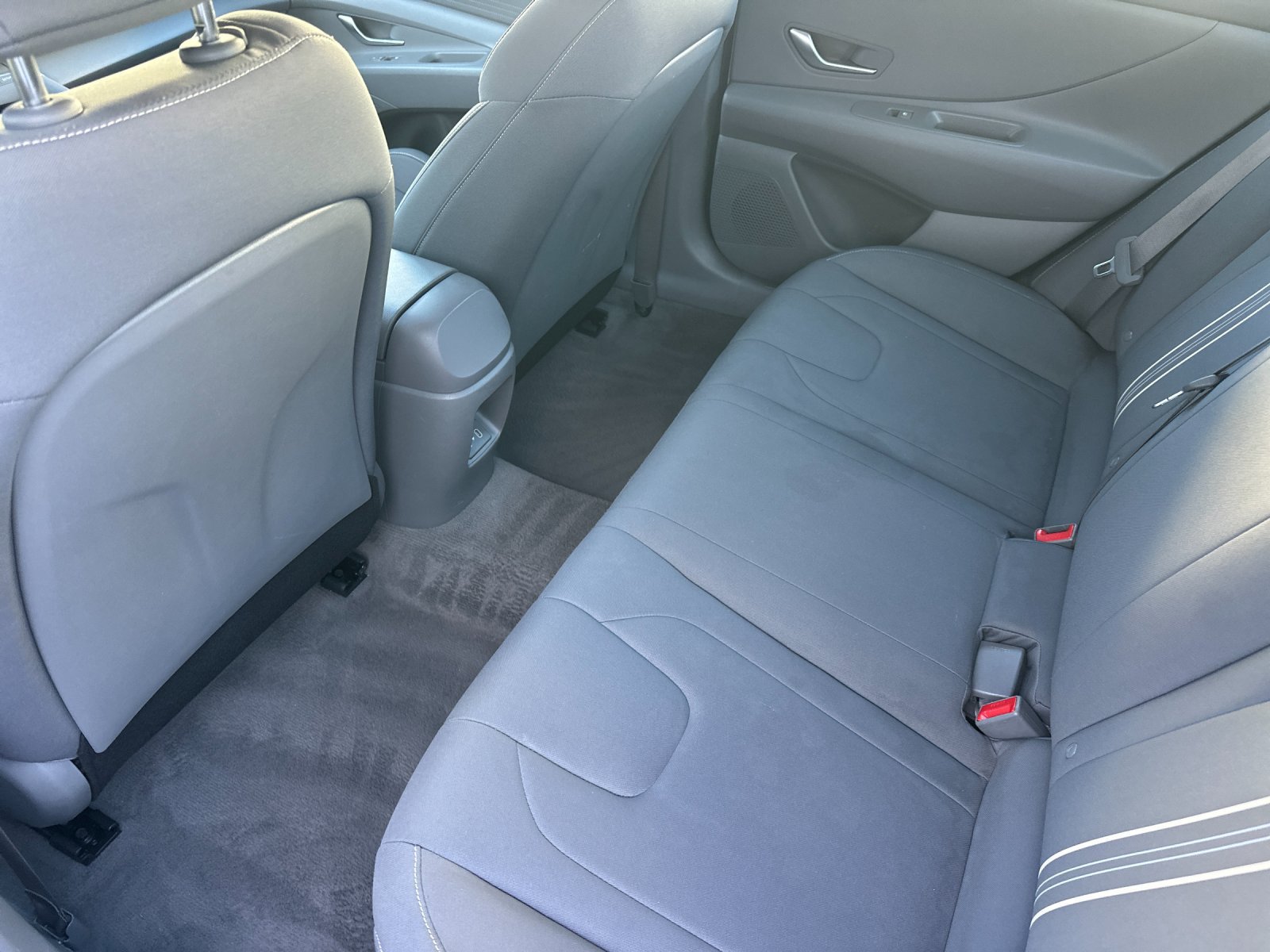Used 2024 Hyundai Elantra SEL FWD image 12