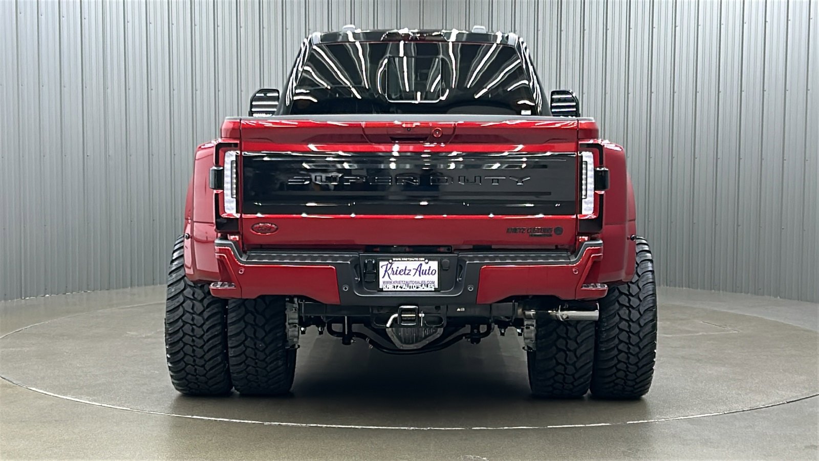 Used 2025 Ford F450 Platinum w/ FX4 Off-Road Package image 4