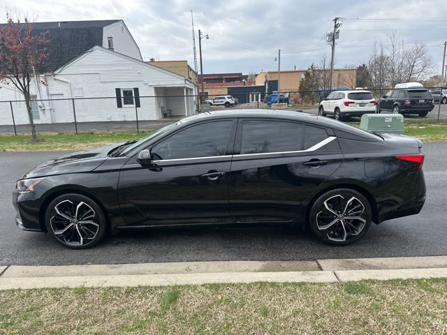 Used 2023 Nissan Altima 2.5 SR image 28