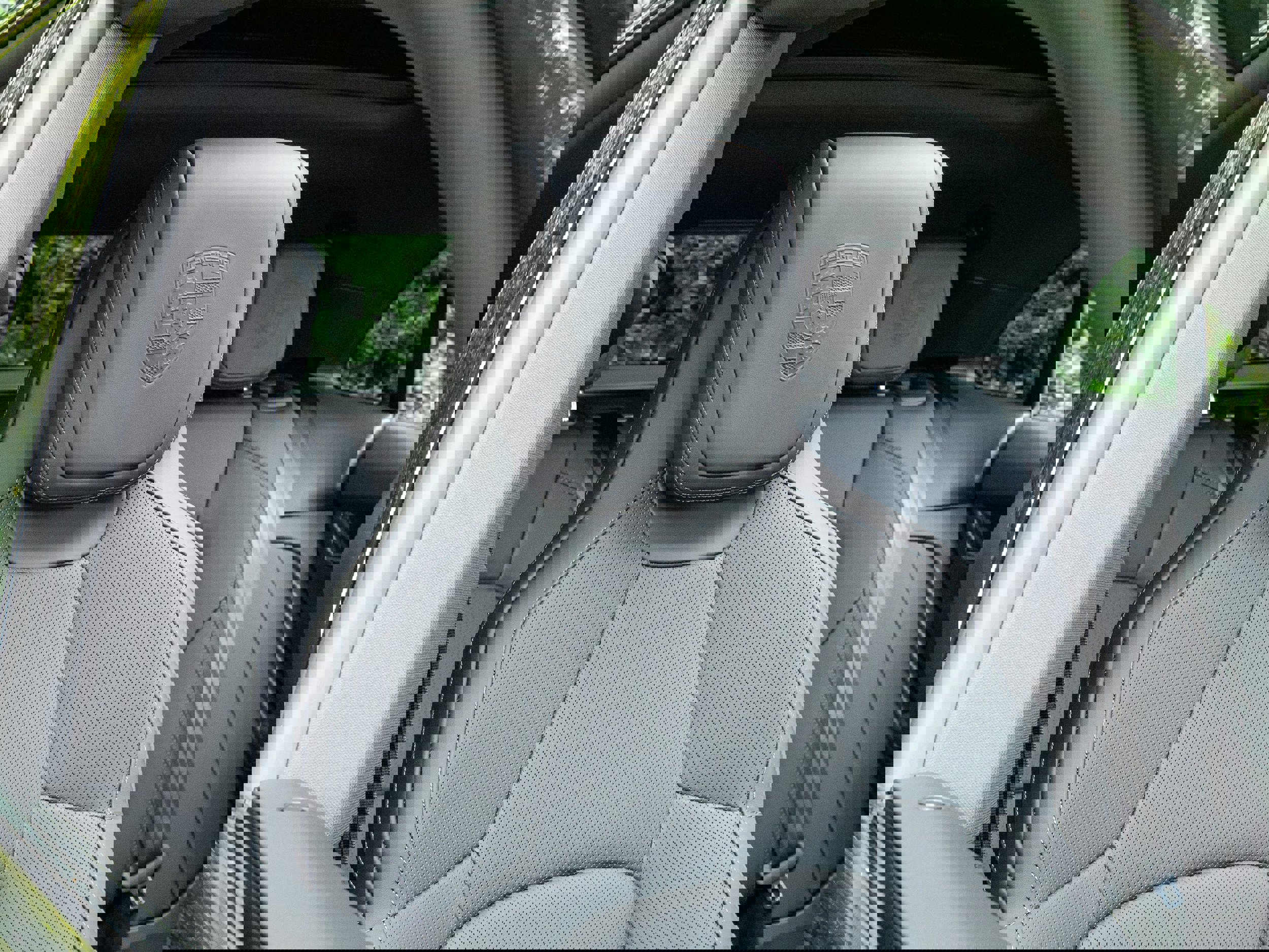 New 2025 Porsche Macan 4 Electric image 28