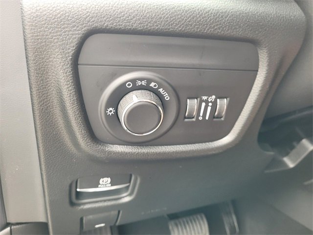 New 2025 Jeep Grand Cherokee Laredo X image 21