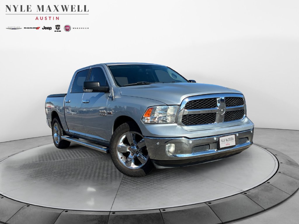 Used 2015 RAM 1500 Lone Star RWD image 2