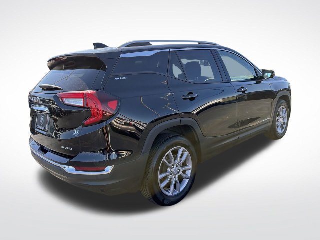 Used 2024 GMC Terrain SLT AWD/4WD image 13