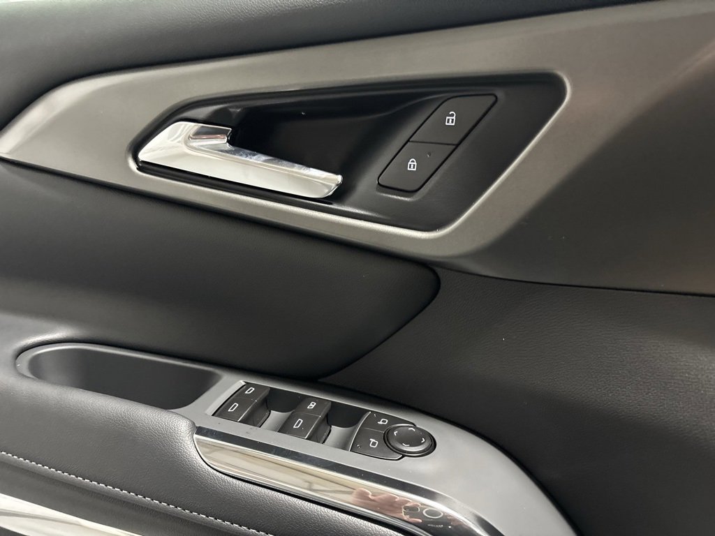 New 2026 Chevrolet Traverse LT w/ Enhanced Driving Package image 11