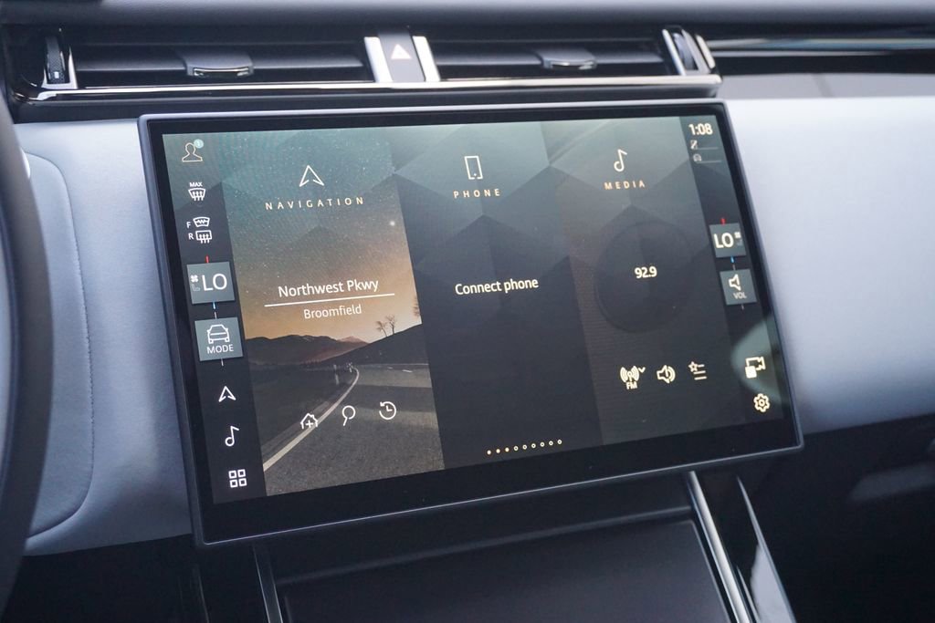 New 2026 Land Rover Range Rover Velar Dynamic SE image 15