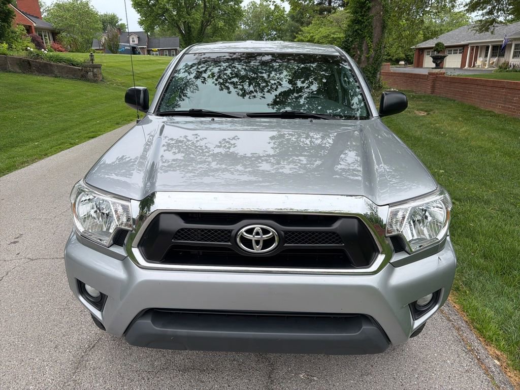 Used 2015 Toyota Tacoma 4x4 Access Cab V6 w/ TRD Off-Road Package image 21