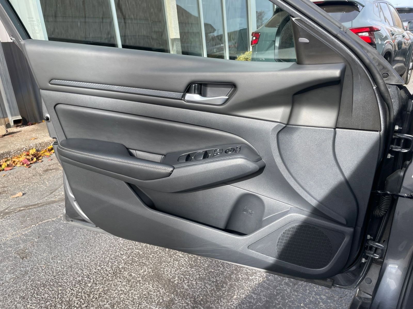 Used 2025 Nissan Altima 2.5 SV image 20