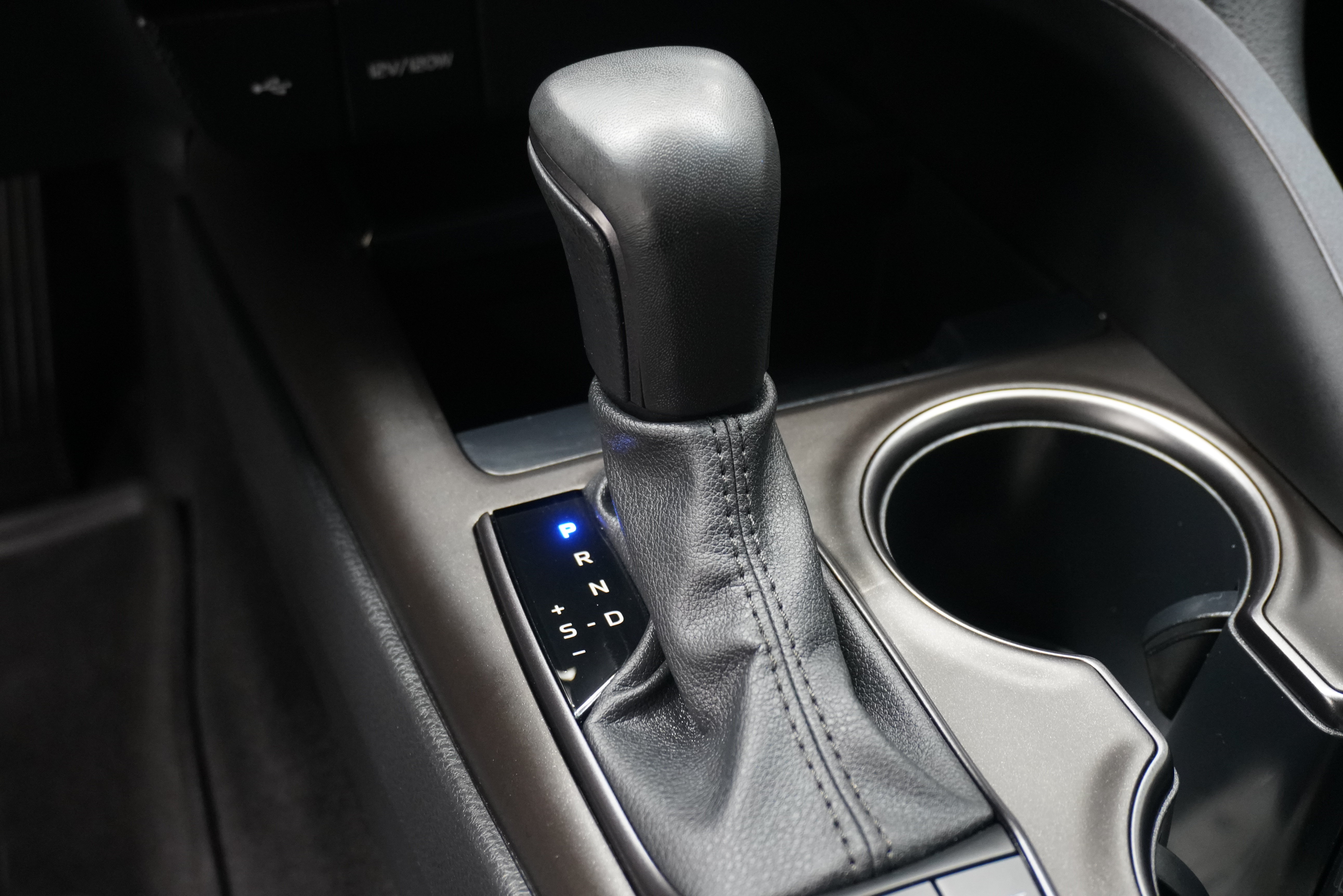 Used 2023 Toyota Camry SE w/ Convenience Package FWD image 21