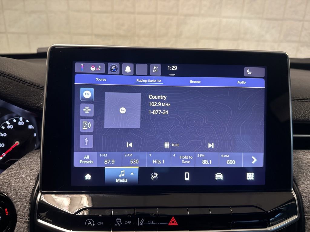 Used 2023 Jeep Compass Latitude image 6