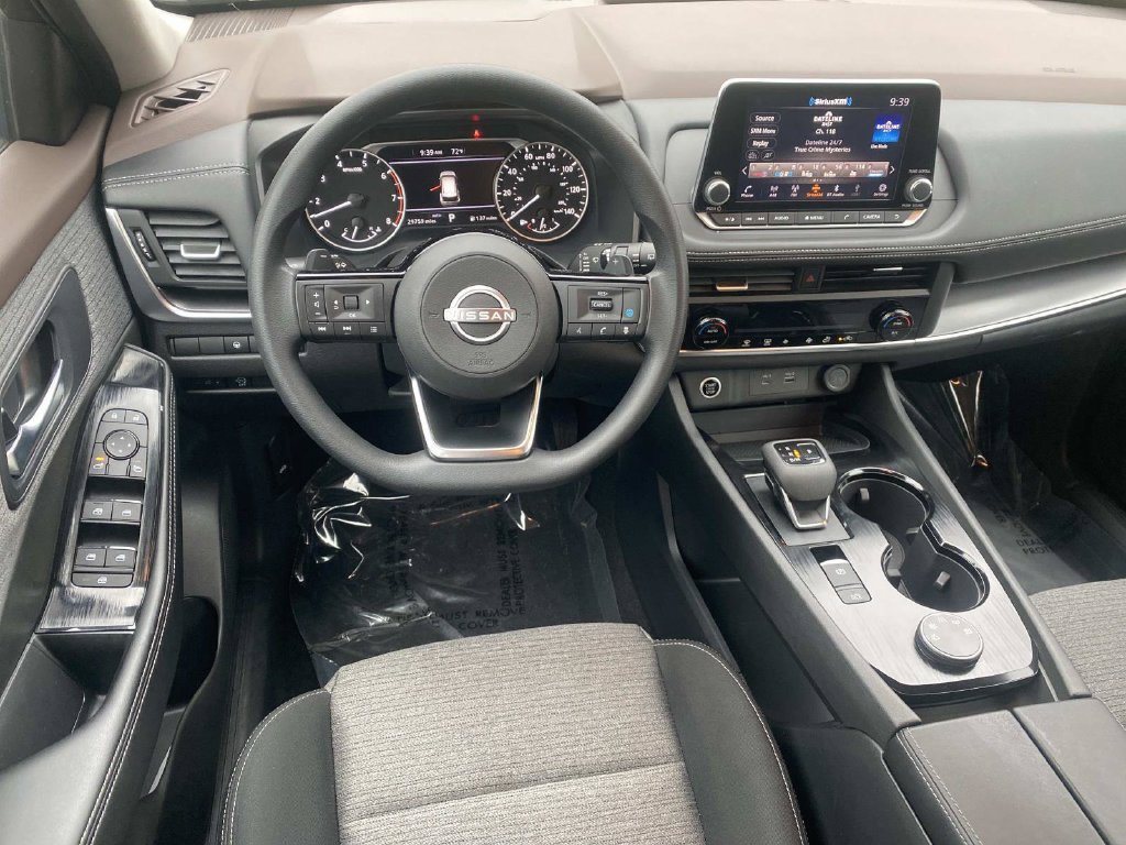 Used 2023 Nissan Rogue SV AWD/4WD image 15