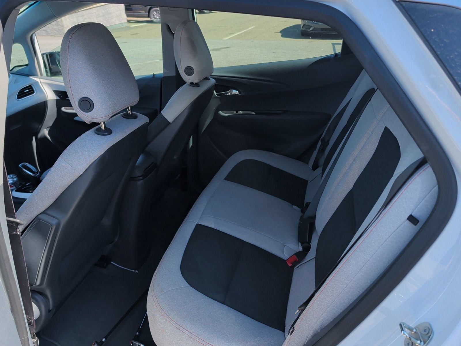 Used 2020 Chevrolet Bolt LT FWD image 13