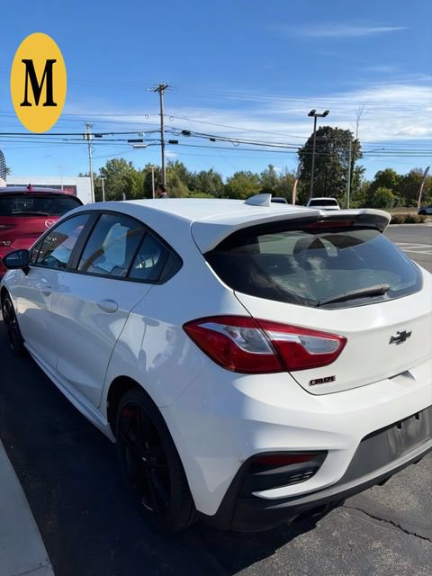 Used 2018 Chevrolet Cruze LT w/ Convenience Package FWD image 9