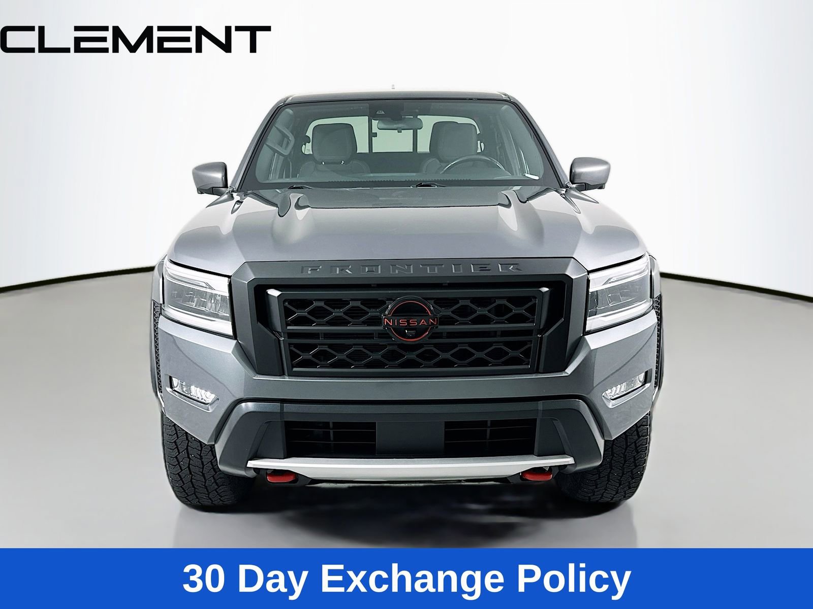 Used 2022 Nissan Frontier PRO-4X AWD/4WD image 3