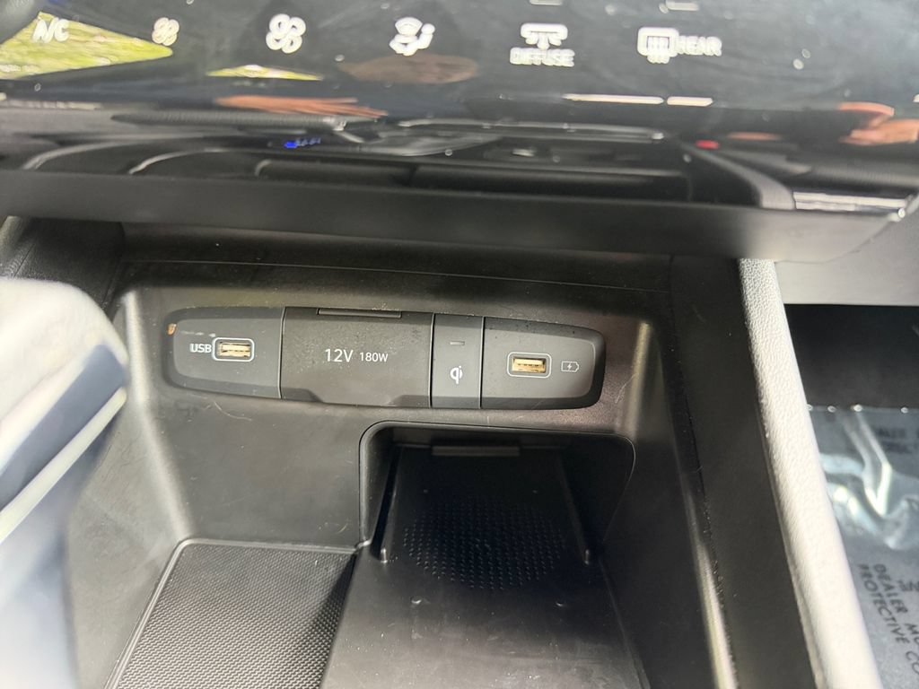 Used 2024 Hyundai Santa Cruz Night AWD/4WD image 19