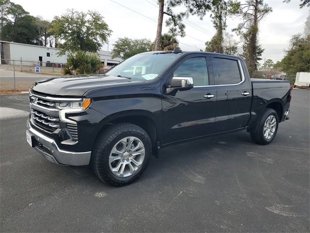 Certified 2024 Chevrolet Silverado 1500 LTZ w/ LTZ Premium Package image 3