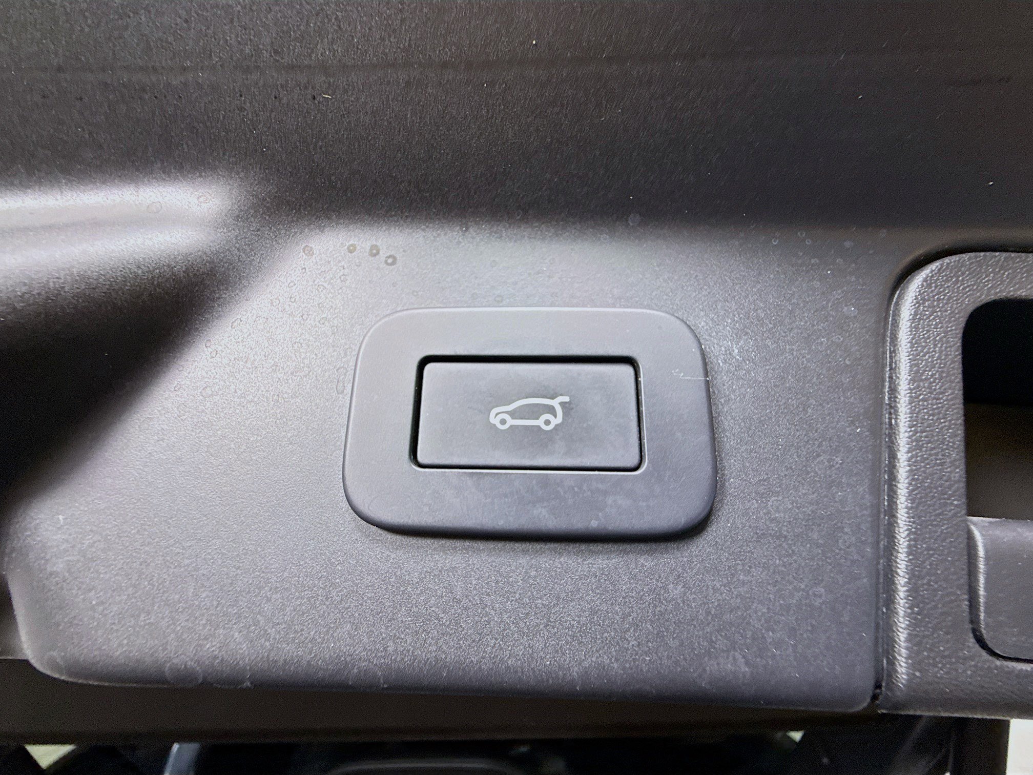 Used 2023 Land Rover Range Rover Velar R-Dynamic S image 41