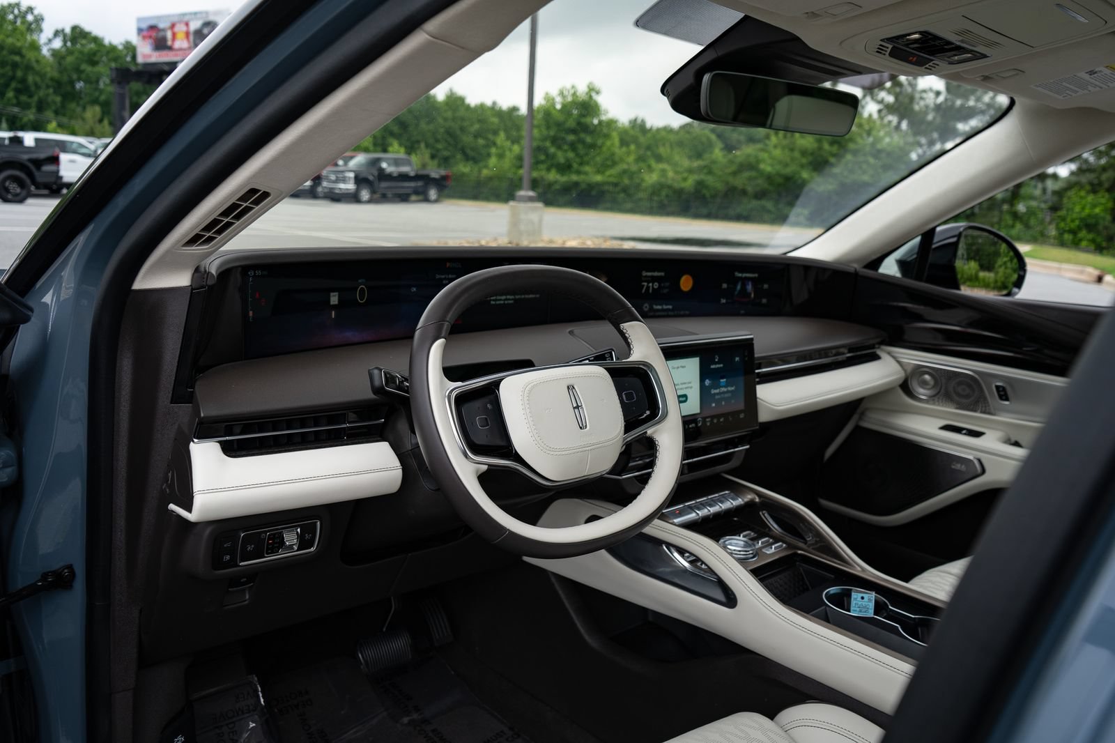 Used 2025 Lincoln Nautilus Black Label AWD/4WD image 21