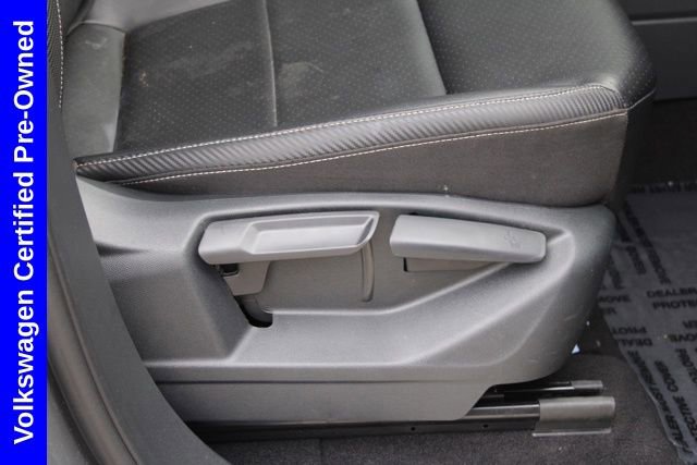 Used 2022 Volkswagen Atlas Cross Sport SE w/ Panoramic Sunroof Package image 22